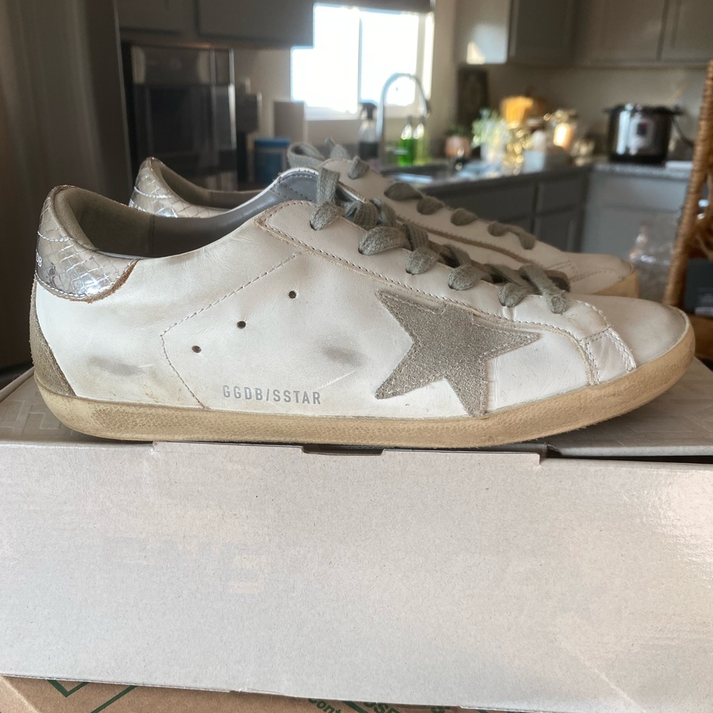 Golden goose sneaker